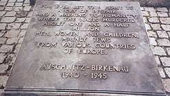 Commemorative plaque at Birkenau